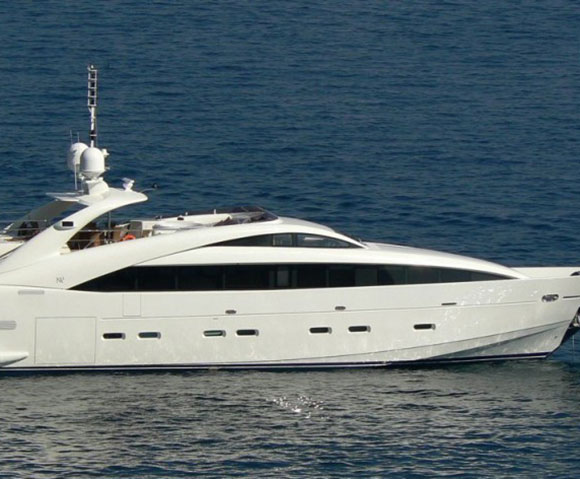 حوض بناء السفن ISA Yachts يكشف عن يخته الجديد يارا 44