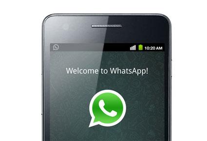 إفترقت عائلات والسبب تطبيق ال Whatsapp  