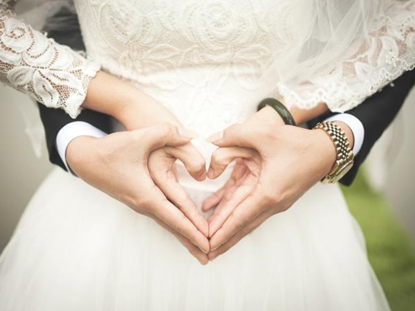7 أمور لا يفوتها الرجل في المرأة