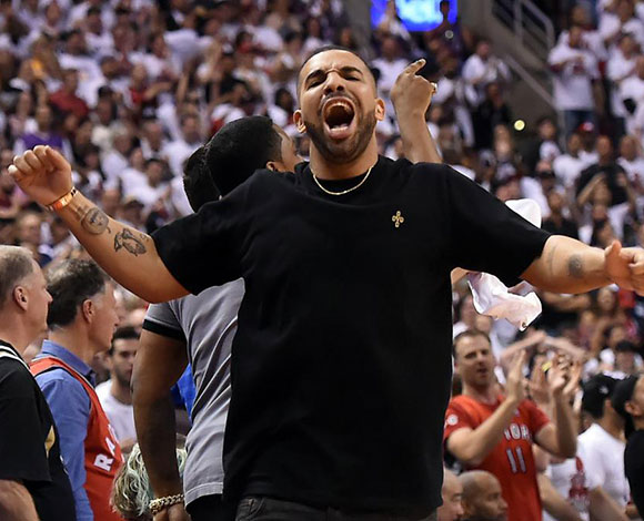 دوري الـ NBA يجذب النجوم والمشاهير