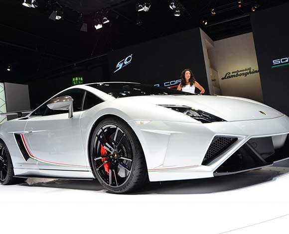 Gallardo LP 570 Squadra Corse من لامبورغيني: سيارة رياضية أنيقة