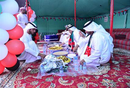 جامعة دبي تشارك شعب الإمارات العربية المتحدة في الاحتفال باليوم الوطني 41