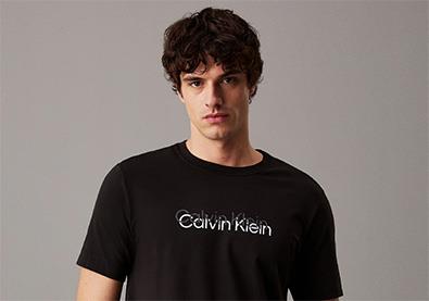 مجموعة تحتفي بالأب من كالفن كلاين