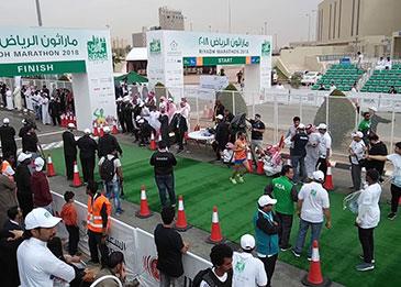 اضغط لمشاهدة الفيديو: ماراثون دولي في شوارع الرياض قبل 30 عامًا، فيديو نادر