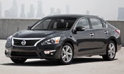 Nissan Altima 2013: أداء قوي وشكل عصريّ